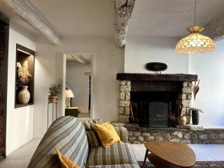 Village house with character - 6