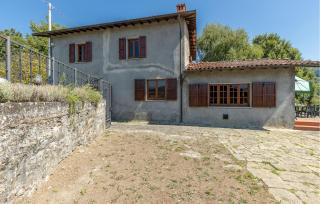 Gorgeous Home In Villa Collemandina - 2