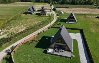 2 Bedroom Cozy Home In Brodani - 2