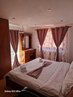Ciprians' Home - Săcele - 5