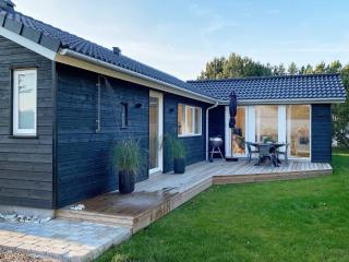 8 person holiday home in Hadsund-By Traum - 2