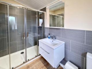 Beech 26 Hot Tub - Garton - 9