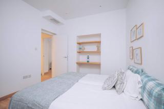 2-BR Gem in Gibraltar's Heart - Gibraltar - 4