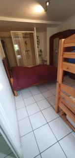 4 bedroom villa 80 metres from sea, free onsite parking - 4