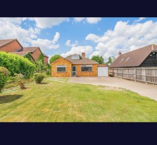 Kirkar Bungalow Garden Andover - Penton Mewsey - 0