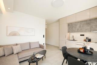 Sunny Seaside Cozy Home - 4