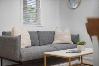 Modern & Spacious Four Bedroom Apartment in Gibsonia, Pittsburgh, Unit 1 - 8