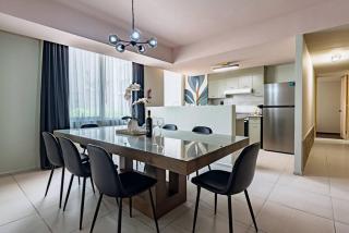 Prime Roma Spot, Gardens & Free Parking - 1