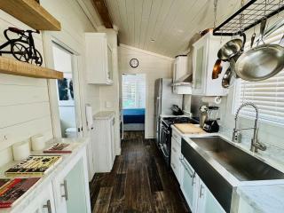 Village Farm Bungalow with Pool and Hot Tub - 9