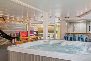 Cape Calm w Private Pool Hot Tub Indoor and Outdoor Game Areas - 0