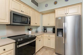 Wondrous Oceanfront Condo with Free Poolside WiFi - Unit 1105 - 8