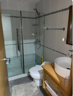 Beachfront Three Bedroom apt with Jacuzzi - 9