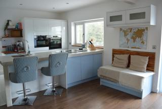 Hot Tub Oasis by the Sea & Woods - Swansea - 9