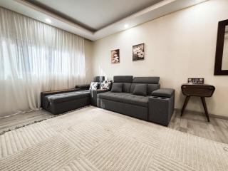 Modern & Stylish 2BR Apartment Nile View - 3