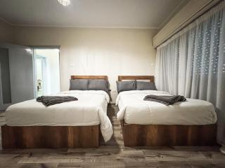 Modern & Stylish 2BR Apartment Nile View - 9