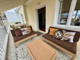 Plaka Flat with View of Acropolis - Atene - 7