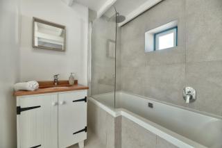 Cape Creek Cottage - Struisbaai - 2