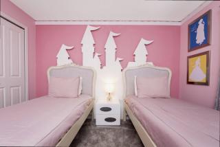 Stunning 4Bd Close to Disney with Pool at Storey Lake 4369 - 9