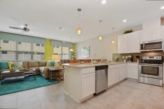 Four Bedrooms Townhouse 5102 - 0