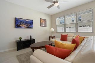 Four Bedrooms TownHome 5130 - 1