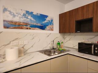 Stylish 2-Bedroom Apartment at Sliema Ferry Tignes - 5