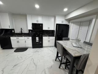 Modern Luxury House - Birmingham - 8