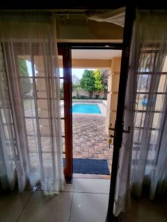 African Crest Guest House - Vereeniging - 5