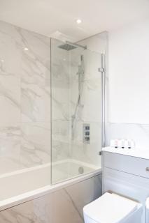 Sleek & Cozy 2BR Apartment for Your Stay # 3 - Rothley - 2