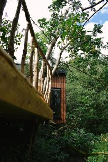 Riverside Retreat - 9