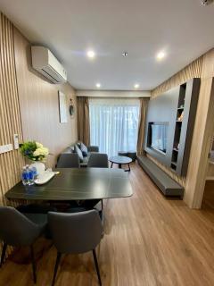 Hue Oi 5 Homestay - Spacious 2-Bedroom Apartment with Balcony & Pool - 0