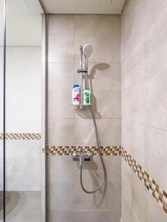 Stylish 2 BR Business Bay - Canal View - Gym and Pool - 2