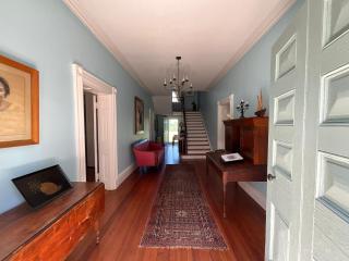 Lansdowne Manor Firepit BBQ Pets 198 Mbps - Centreville - 9