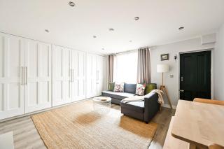 Spacious beautiful flat with private patio - Chelsea - 3