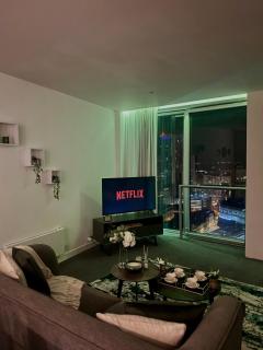 Luxurious Rotunda City View Apartment in Birmingham City Centre - Birmingham - 0