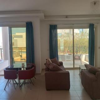 George Villa - 4