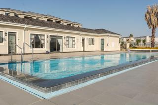 Gem in Fourways , Modern 2-Bed Apartment - Sandton - 5