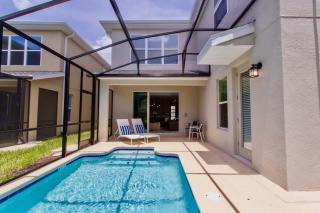 Stunning 5 Bd w/ Pool Close to Disney @ Storey Lake 2767 - 0