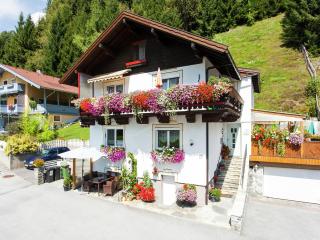 Apartment in Stuhlfelden near Ski Lift - 0