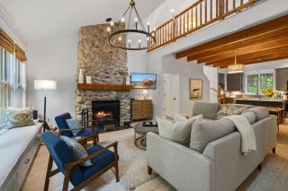 Bella and Dulce's Lakehouse - 2