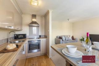 Twickenham - One Bedroom Flat - With Parking - 9