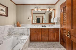 The Ritz-Carlton 3BR Residence 8304: Ski-in/Ski-out Resort in Aspen with Courtyard View - 4