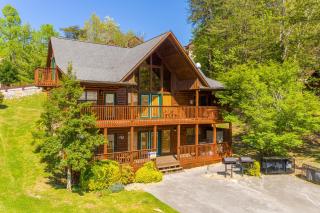 Pool Side Lodge by American Patriot Getaways - 2