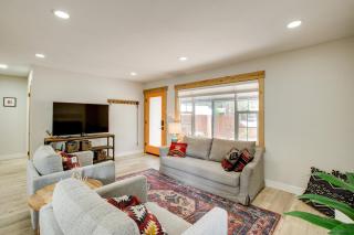 Pet-Friendly Home 4 Mi to Pope Beach! - South Lake Tahoe - 8