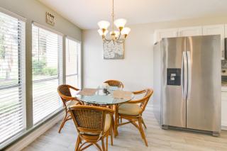 3 Mi to Siesta Key Beach Condo with Heated Pool! - 3