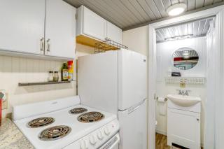 Swim On-Site Riverfront Studio in Mountain View! - - 4