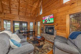 Smokies Serenity by American Patriot Getaways - 1