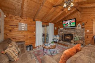 Snuggle Inn by American Patriot Getaways - 4