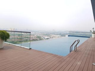 Recov Guest House, The Square, One City, USJ25 - 7