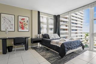 Relaxing Beach Escape - Oceanfront Pool and Tiki - 2