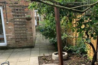 Charming 2 Bedroom Home 3 mins from Arsenal Station - 8